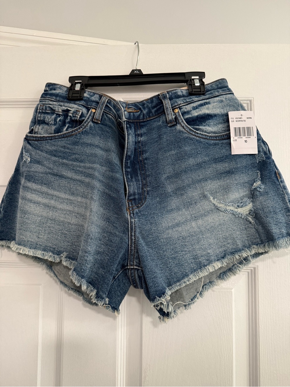 Kut from the Kloth Distressed Frayed Hem Denim Shorts - Blue